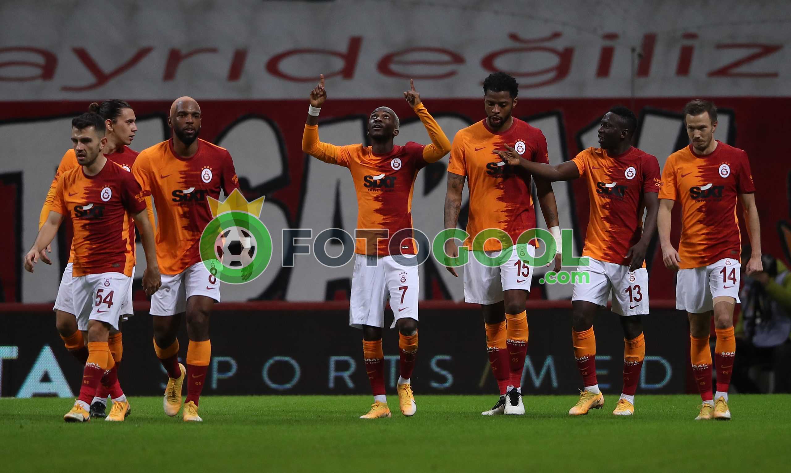 Galatasaray yarışa devam etti  3-0