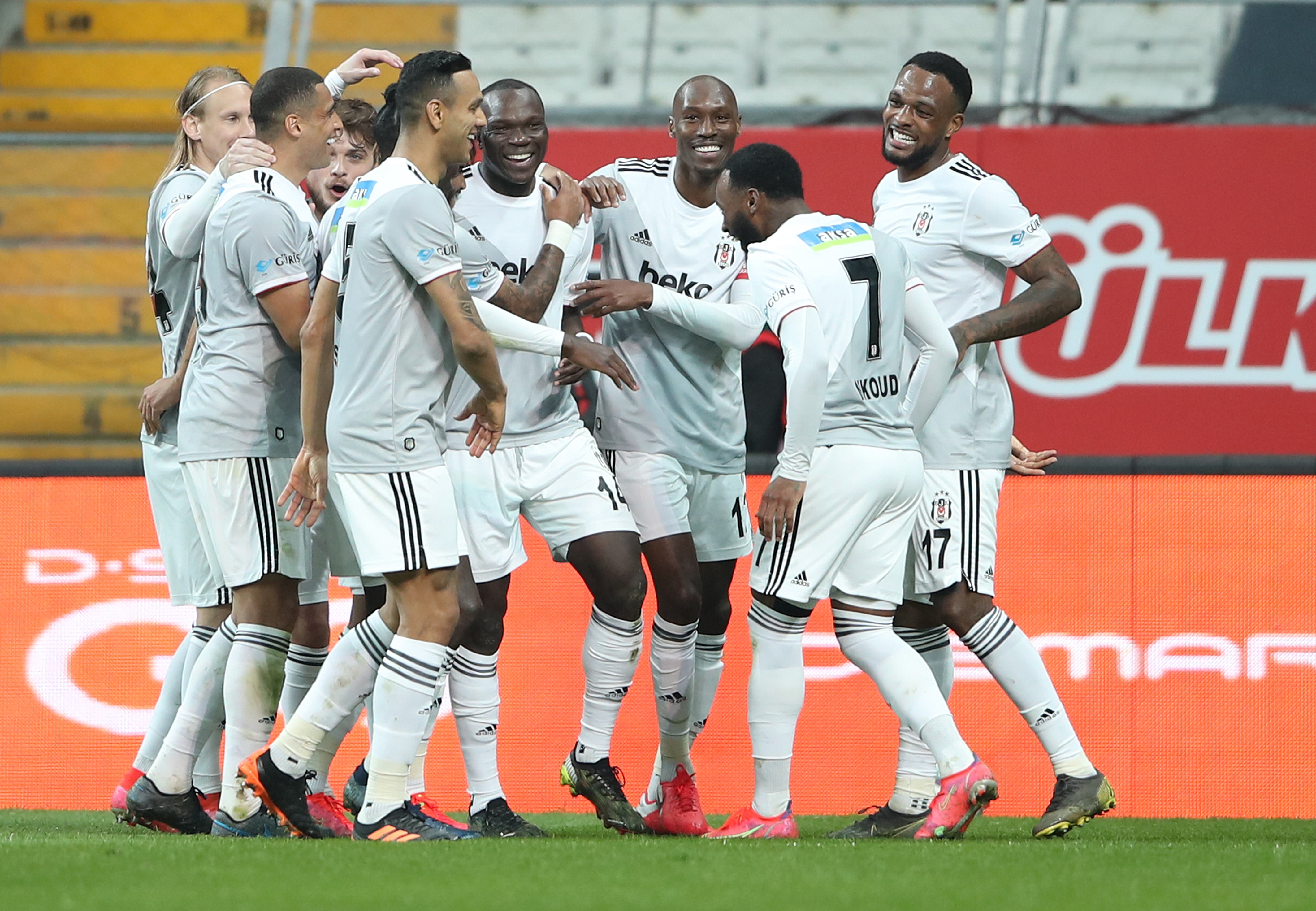 Kartal İlk yarıda işi bitirdi 3-0