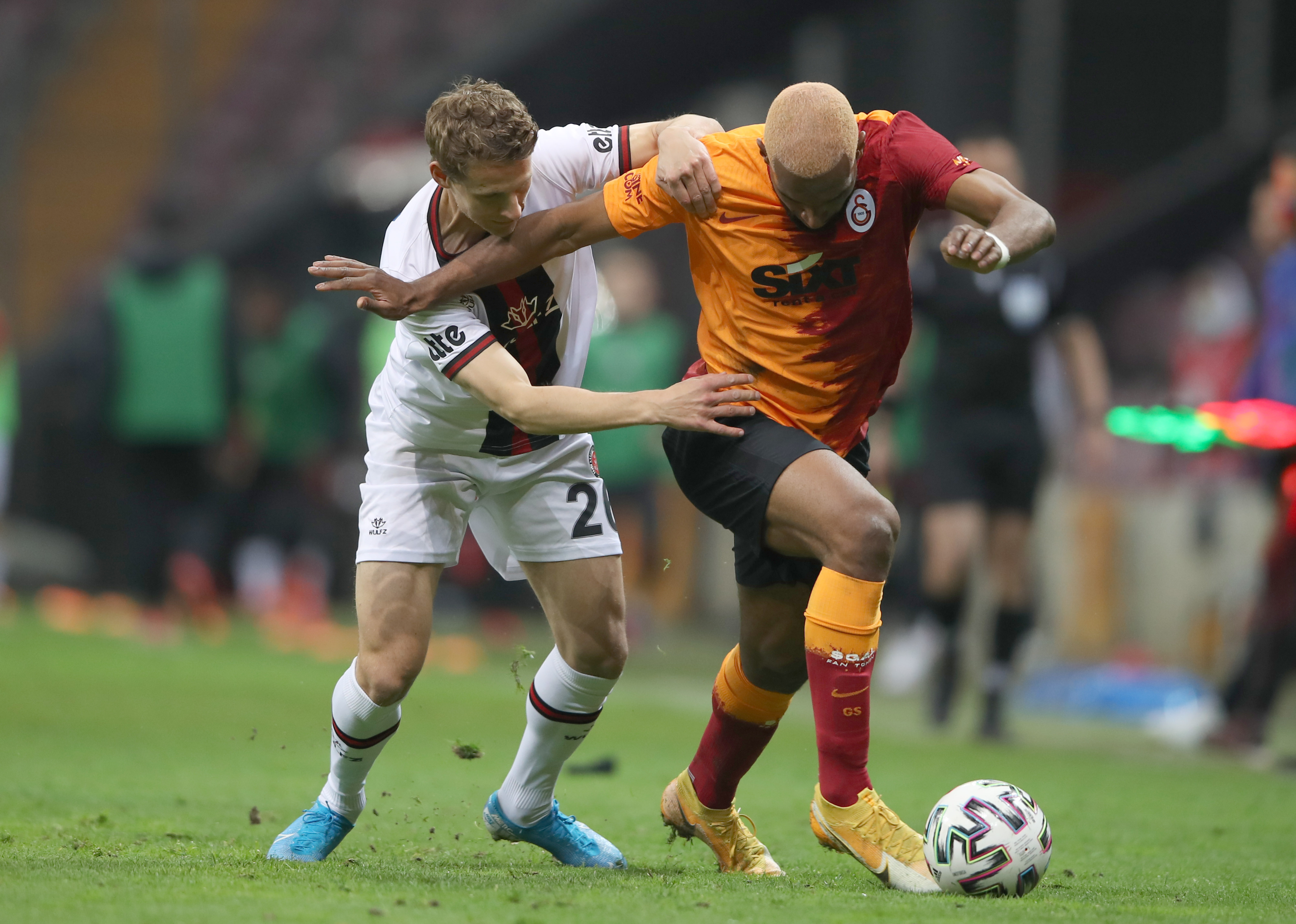 Galatasaray’a bir darbede Karagümrük’ten 1-1