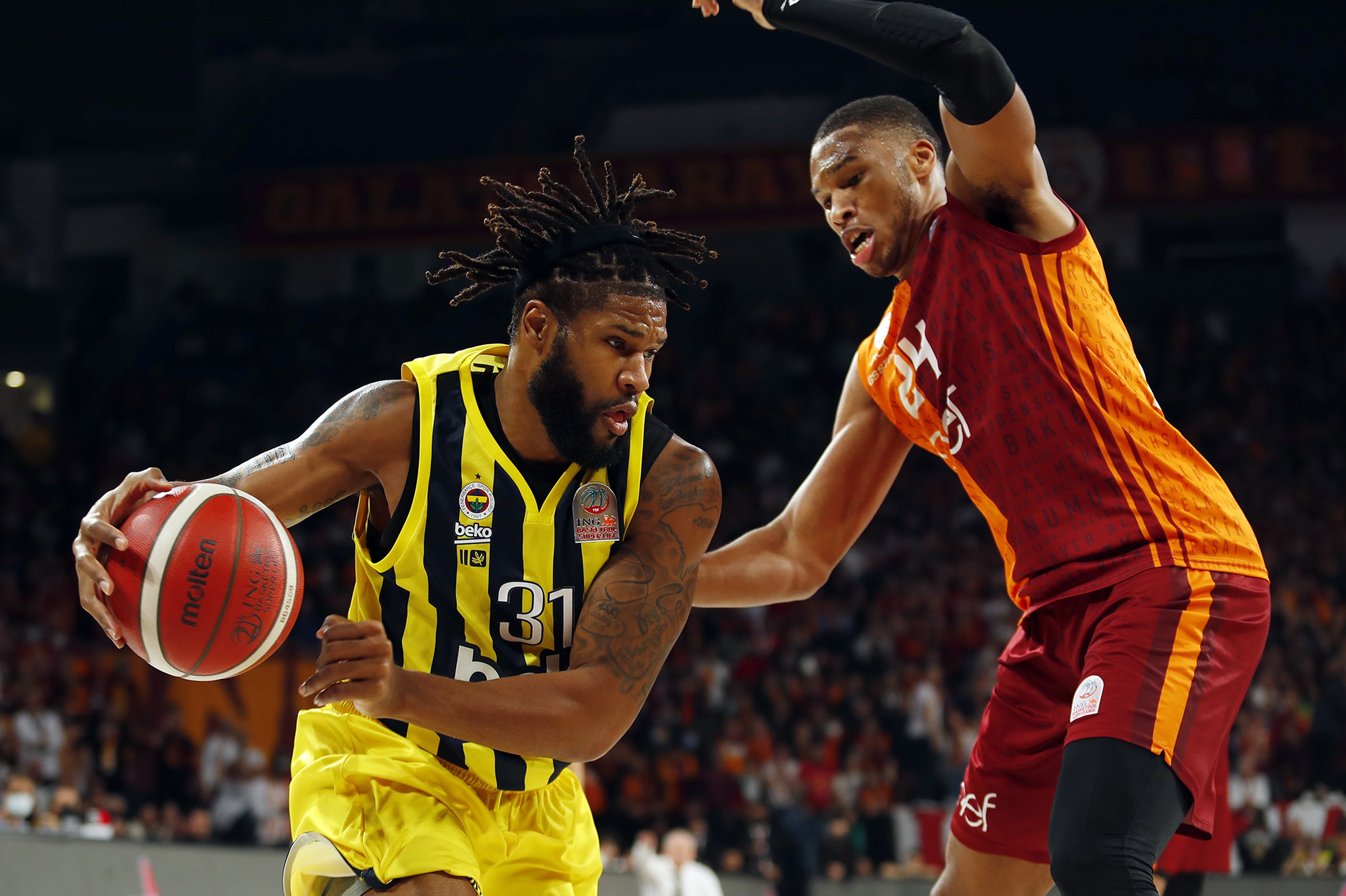 Derbide gülen taraf Fenerbahçe oldu  76-86