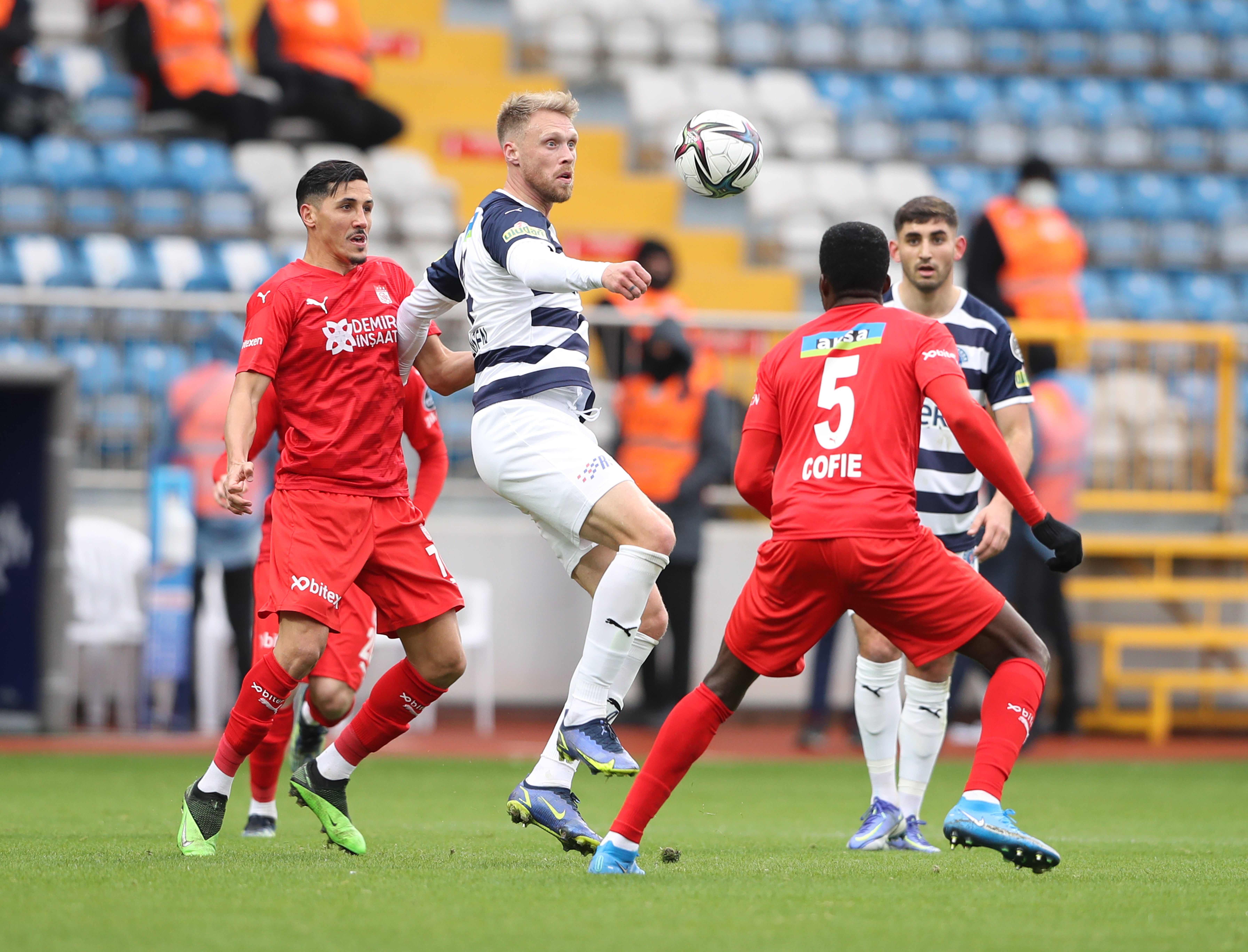 Sivas ikinci yarıda güldü 3-1