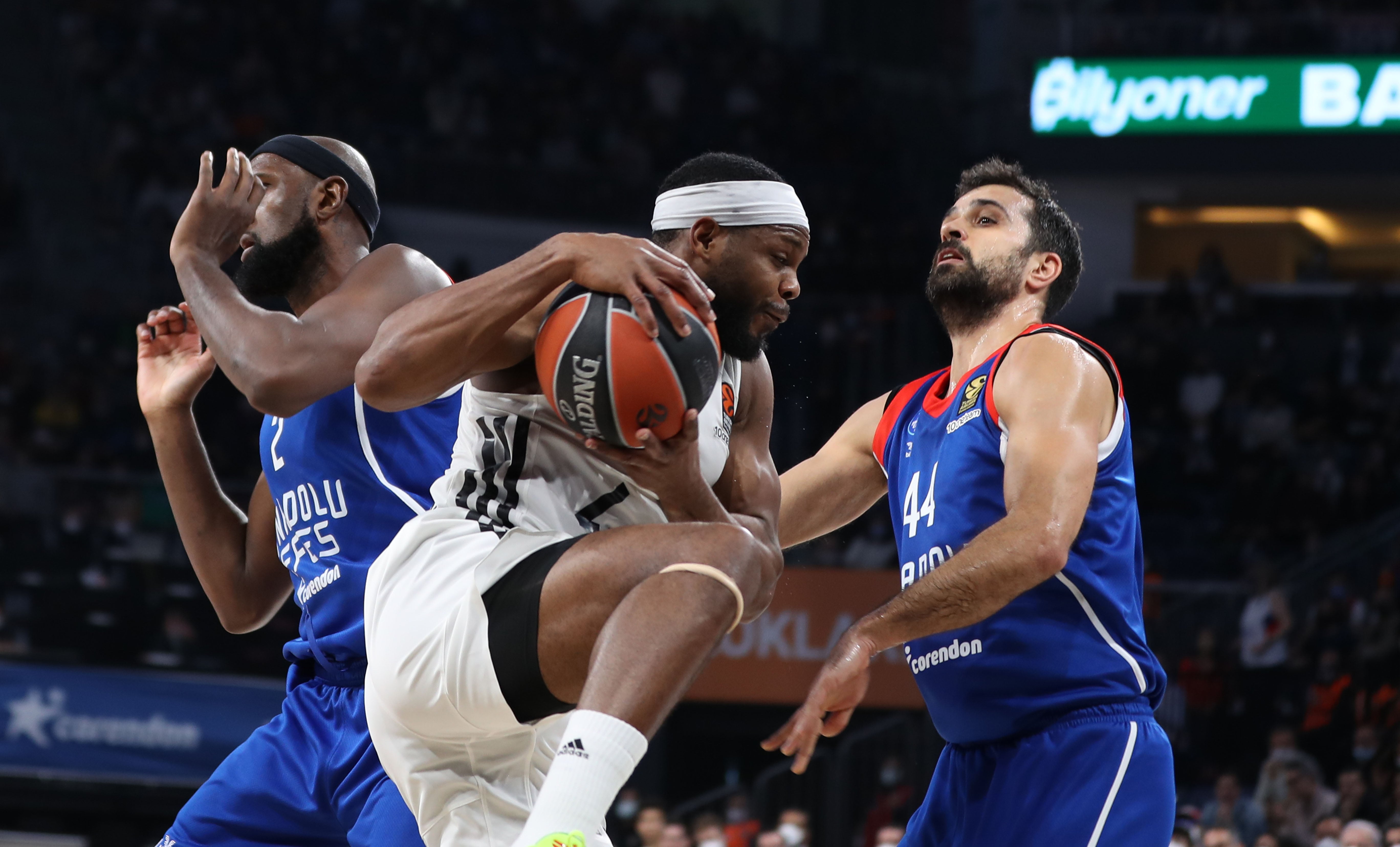 Anadolu Efes İkinci yarıda 78-72