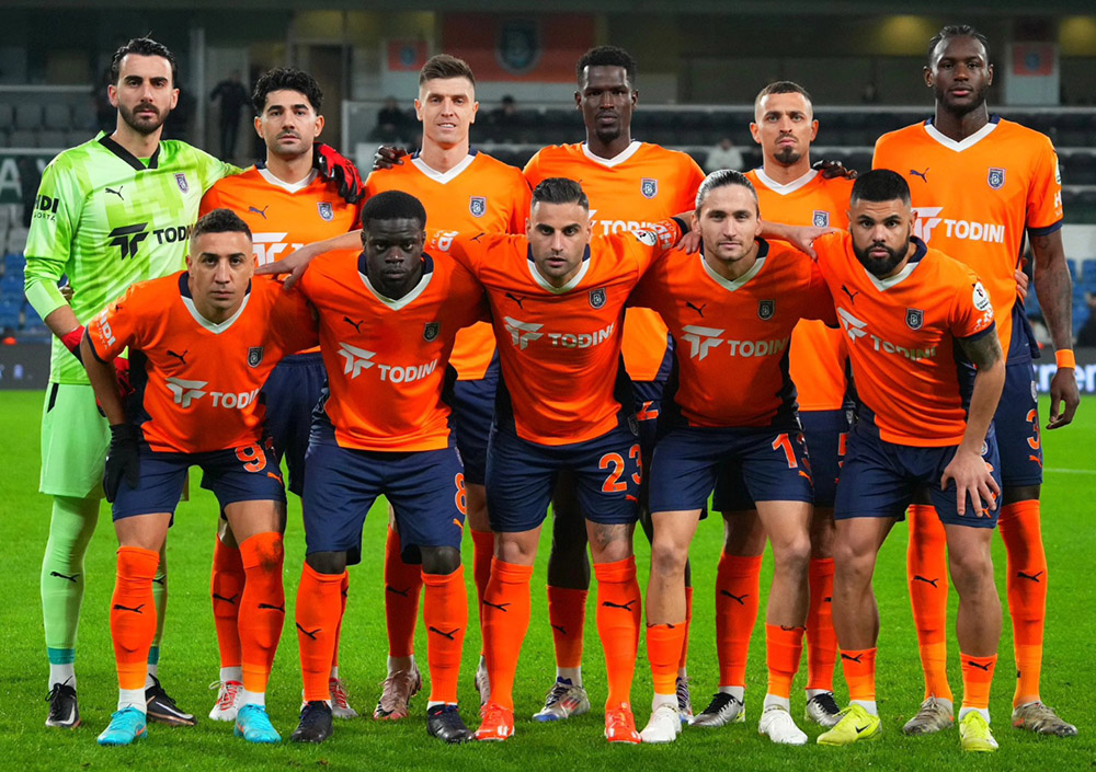 Başakşehir ikinci yarıda güldü 3-0