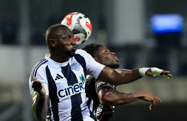 Beşiktaş kaçtı, paşa yakaladı 1-1